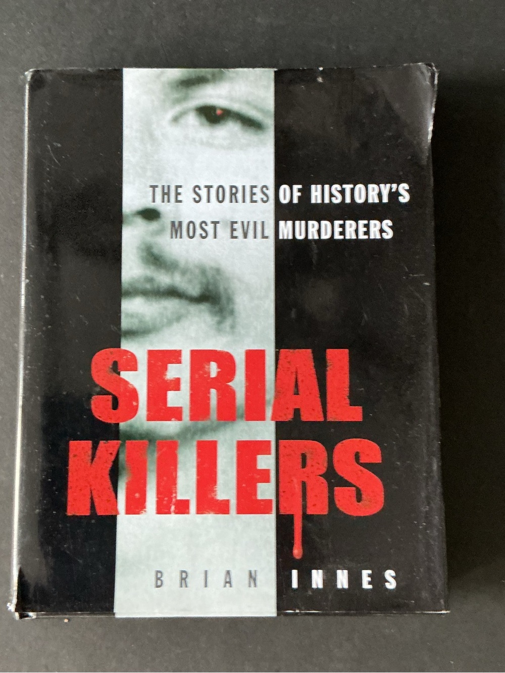 Serial Killers by - Black & Red Coffee Table Book